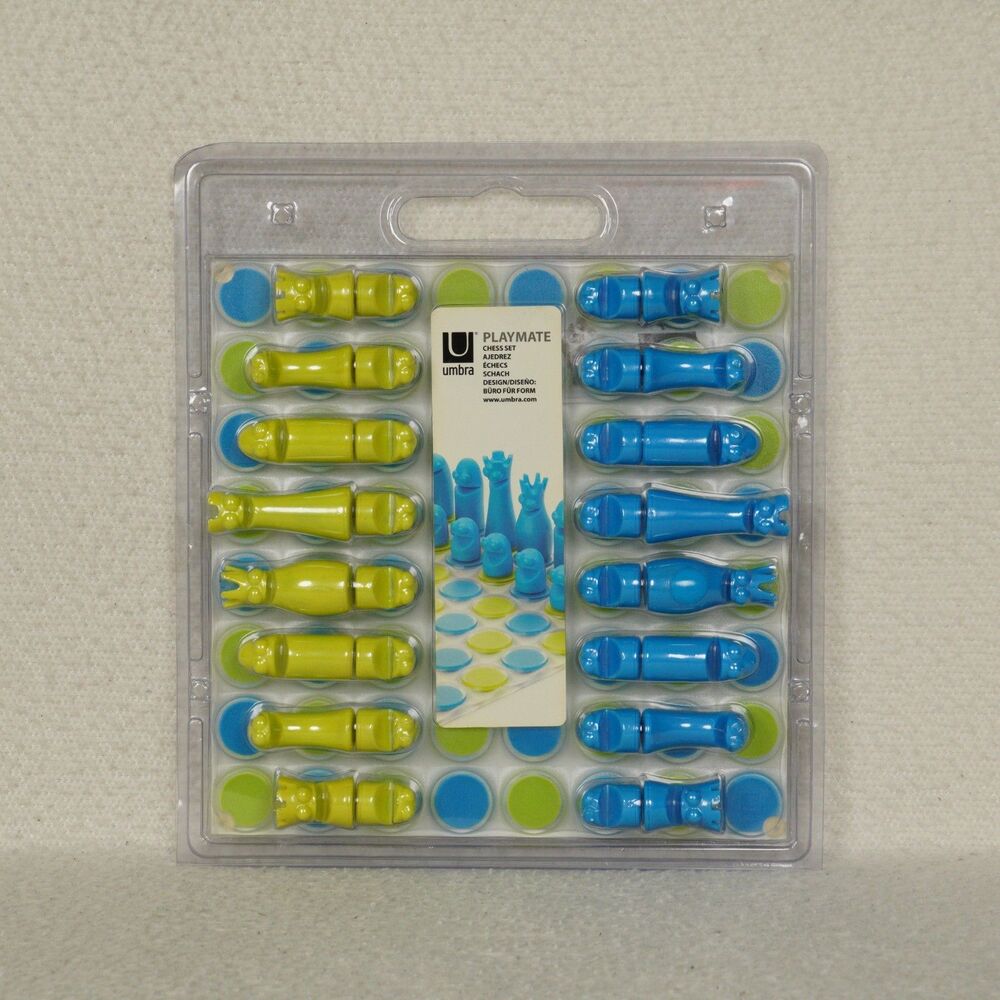 Umbra Playmate Chess Set Blue and Lime Rubber Game Pieces Buro fur Form Monster
